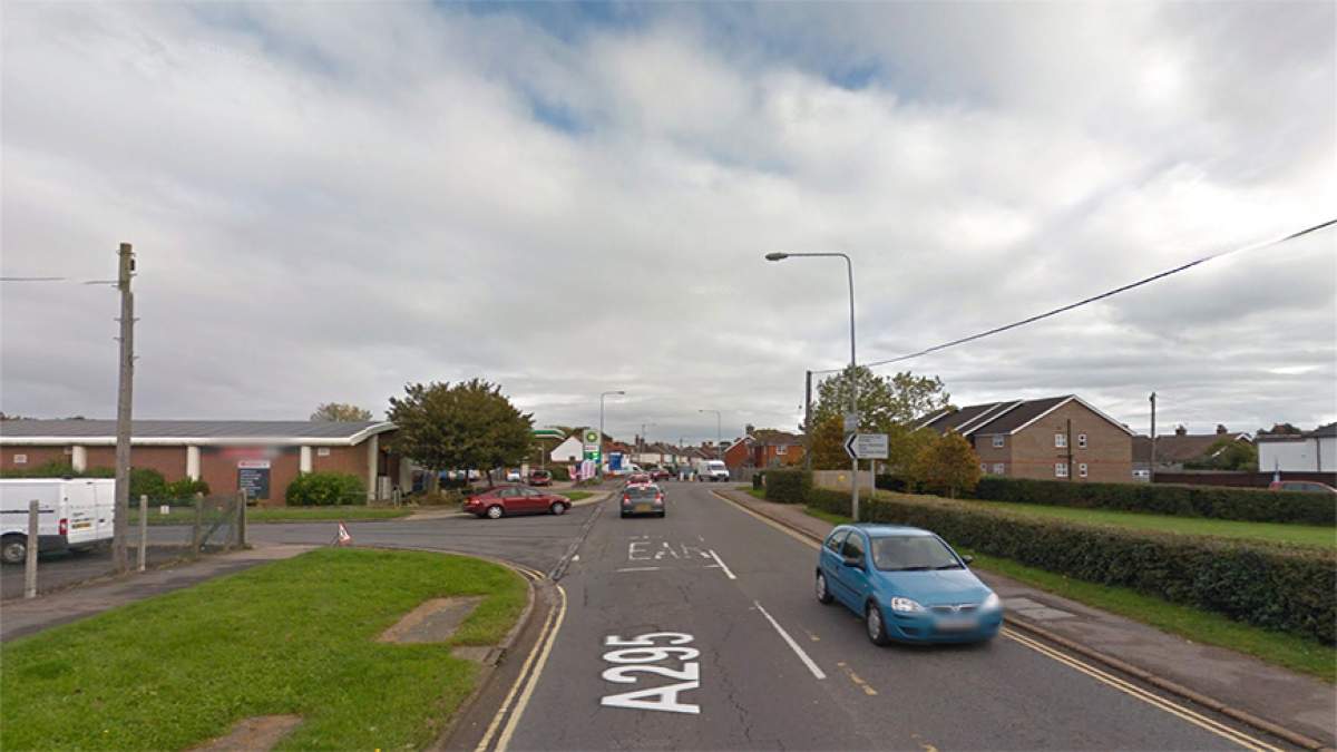 From the A259, turn on to Diplocks Way and continue on to find the branch near the end of the road on the right hand side.