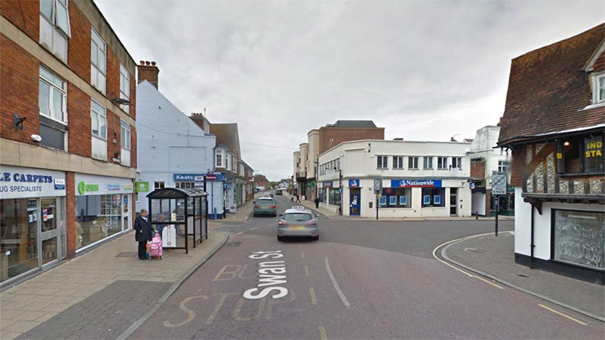 Travelling west from the High Street onto Swan Street turn right onto Chapel Street.