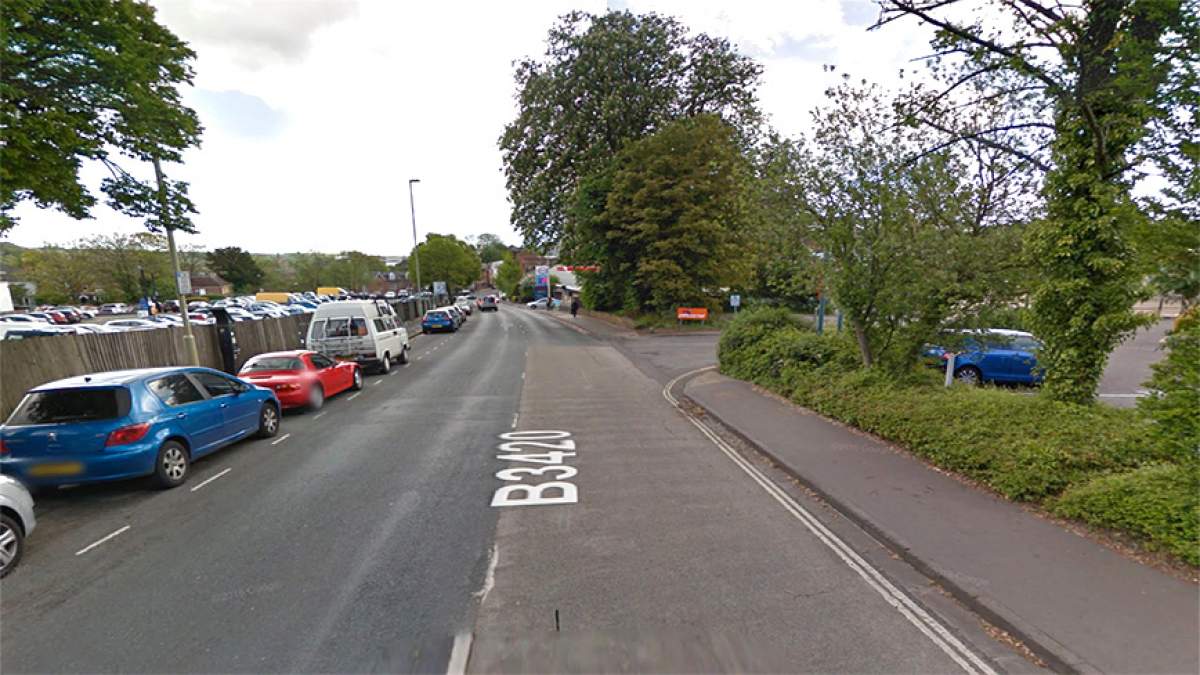 Travelling south on the B3420 Andover Road, the Andover Road Retail Park is on the right.