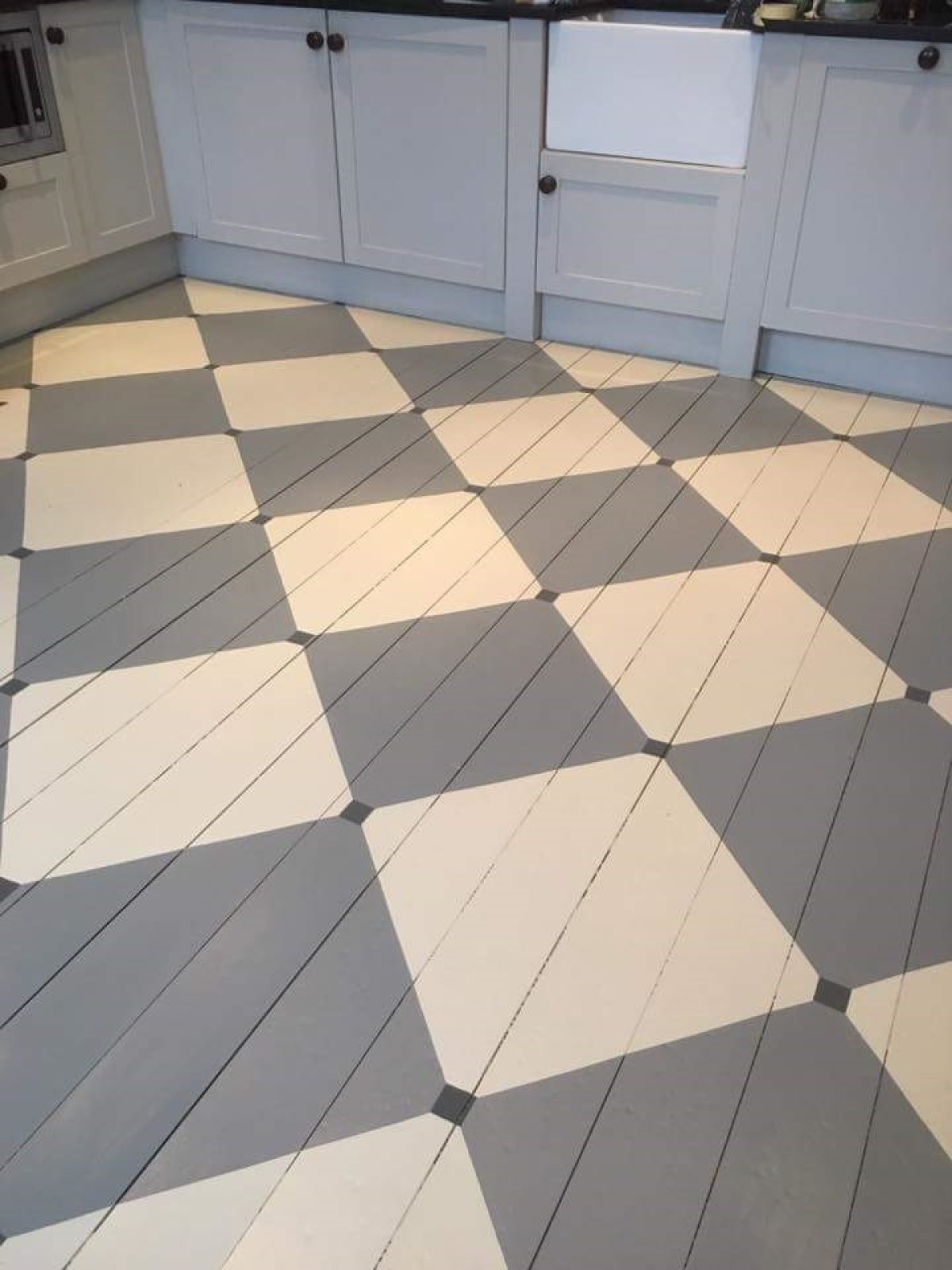 Blank Canvas Design offer a complete interior design service as well as painting.