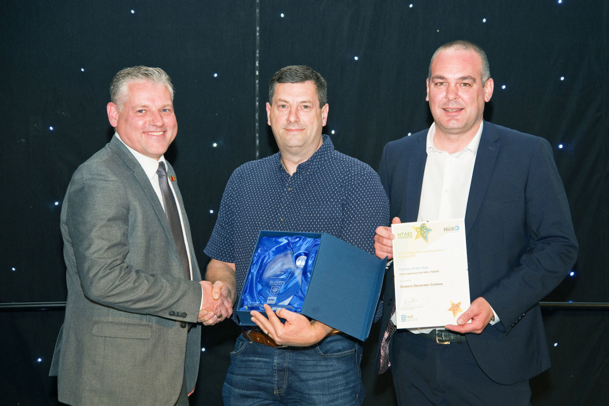 Brewers Hull are awarded Partner of the Year Award
