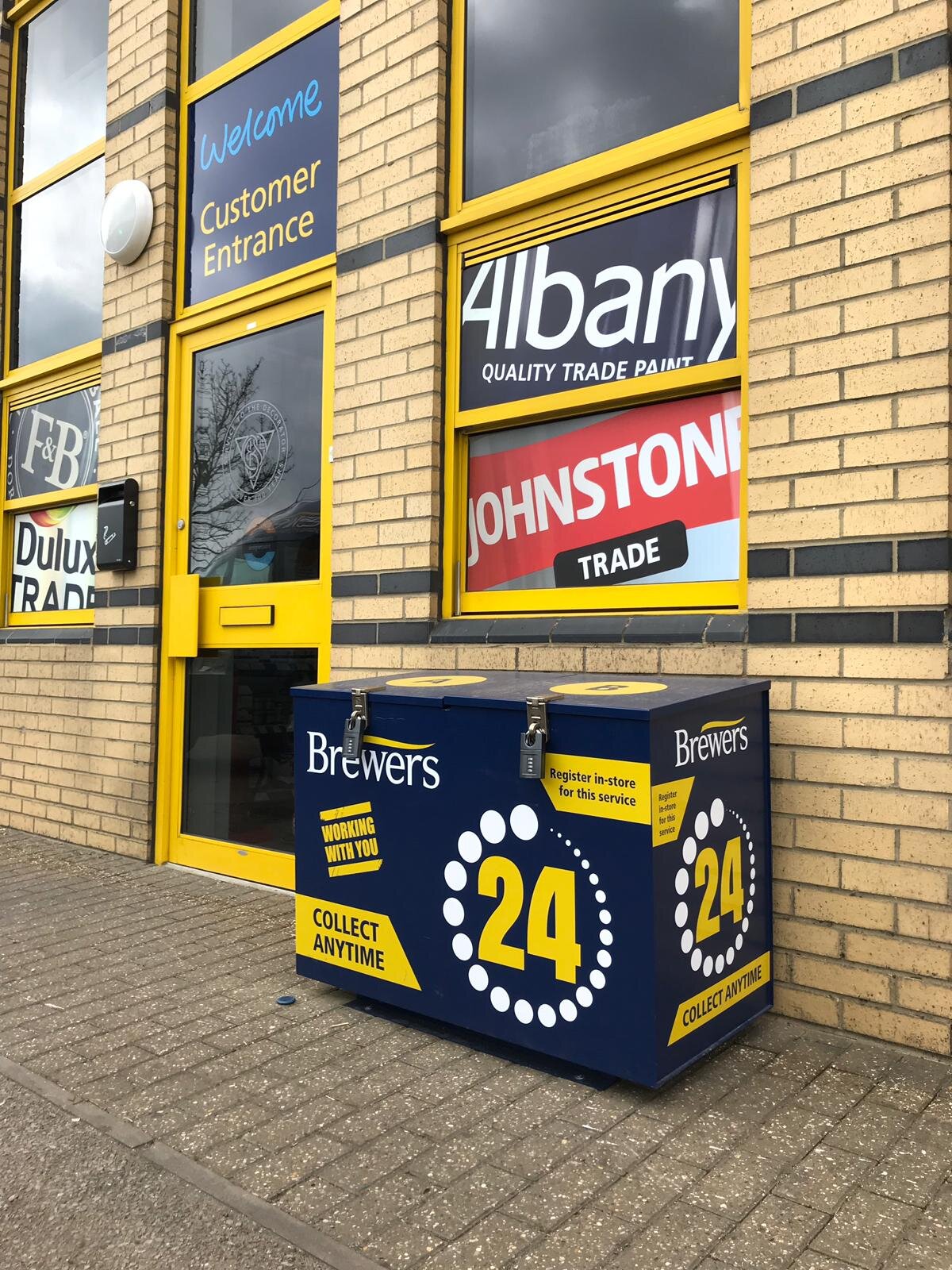 Brewers Barking 24/7 lock box