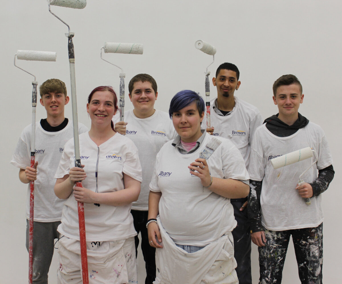 MK College Students Decorate Local Library