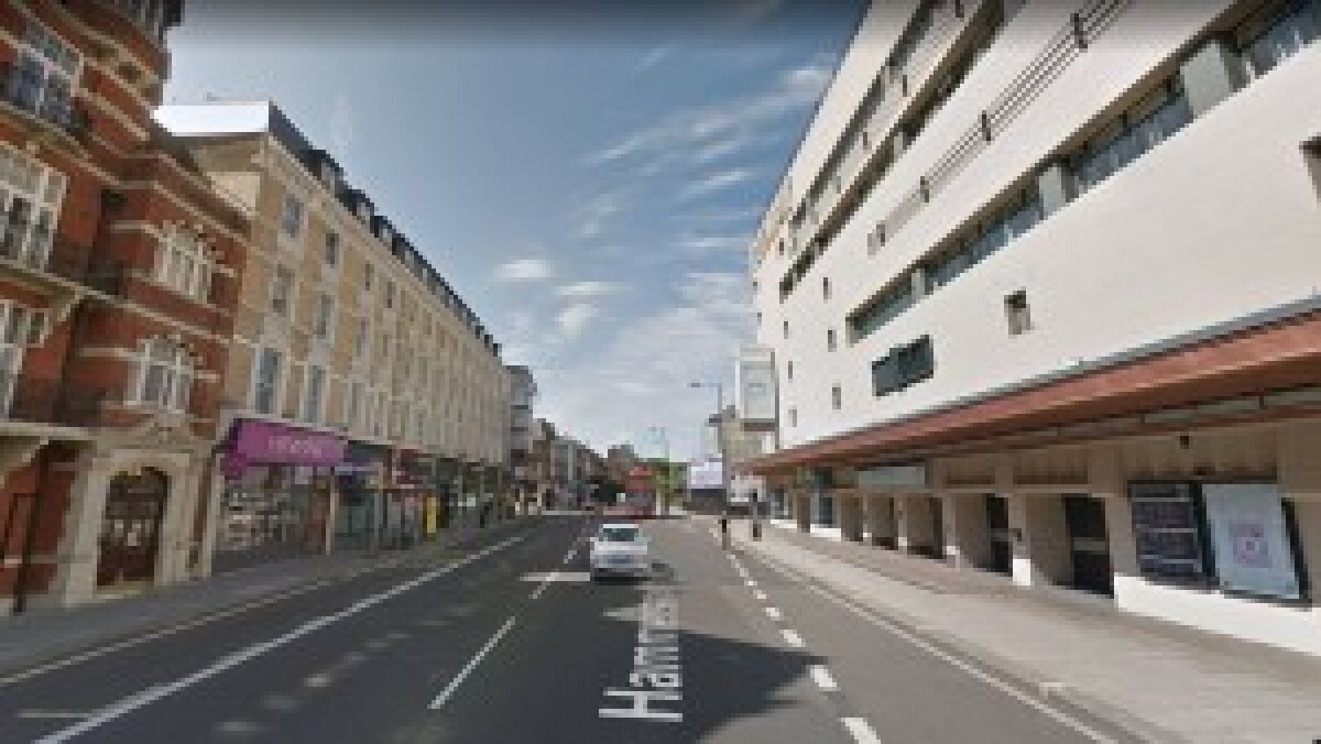 From Kensington High Street, continue on to Hammersmith Road.