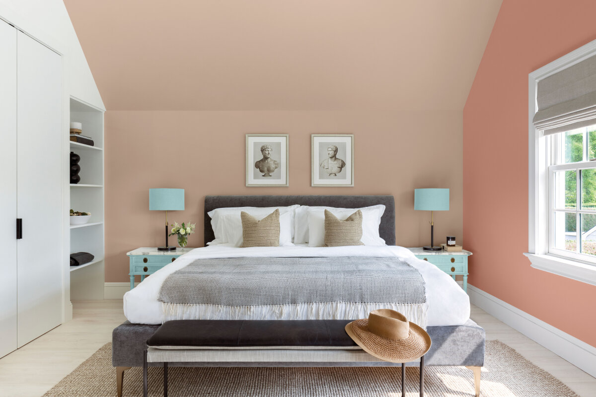 A highlighted trio of three colours, Transcend (PPG1079-4), Big Cypress (PPG1062-5) and Misty Aqua (PPG1147-3)