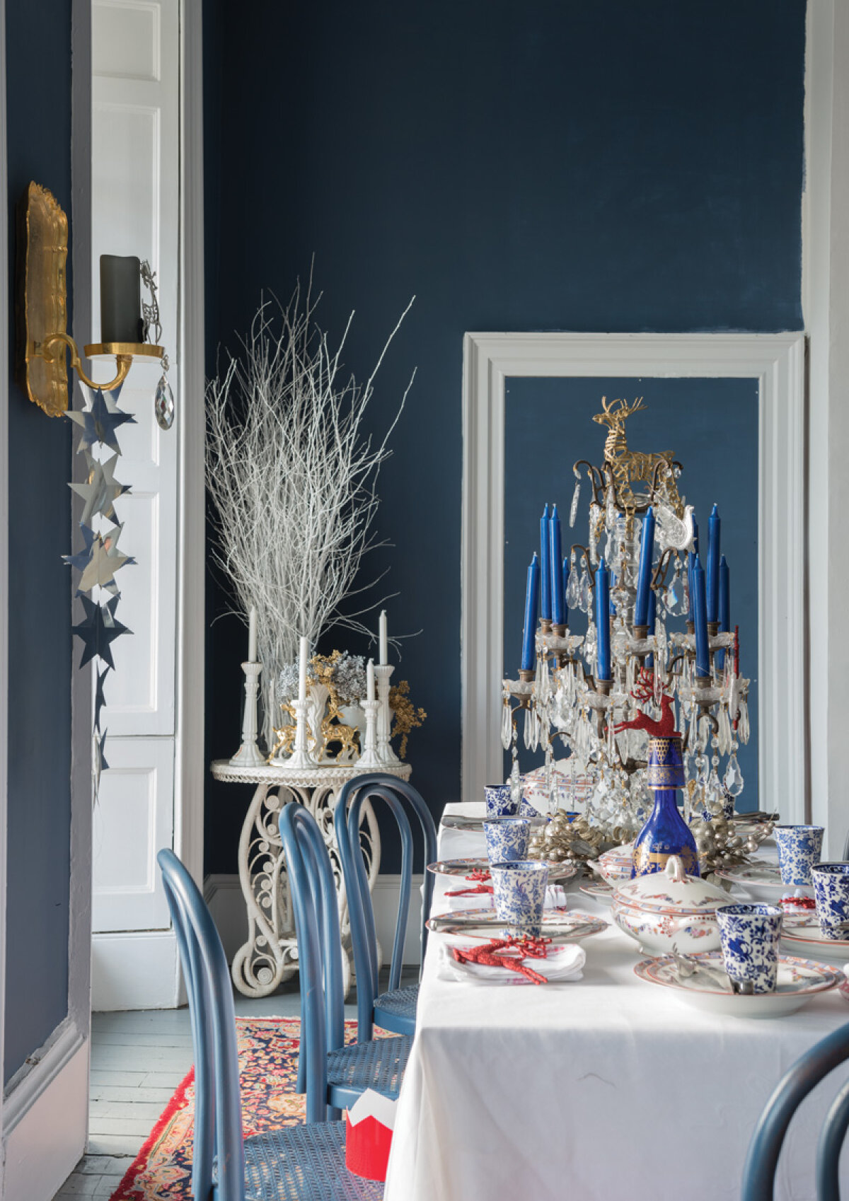 Stiffkey Blue No.281 Modern Emulsion, Dimpse No.277 Estate Eggshell, Down Pipe No.26 Modern Eggshell, Stiffkey Blue No.281 Estate Eggshell