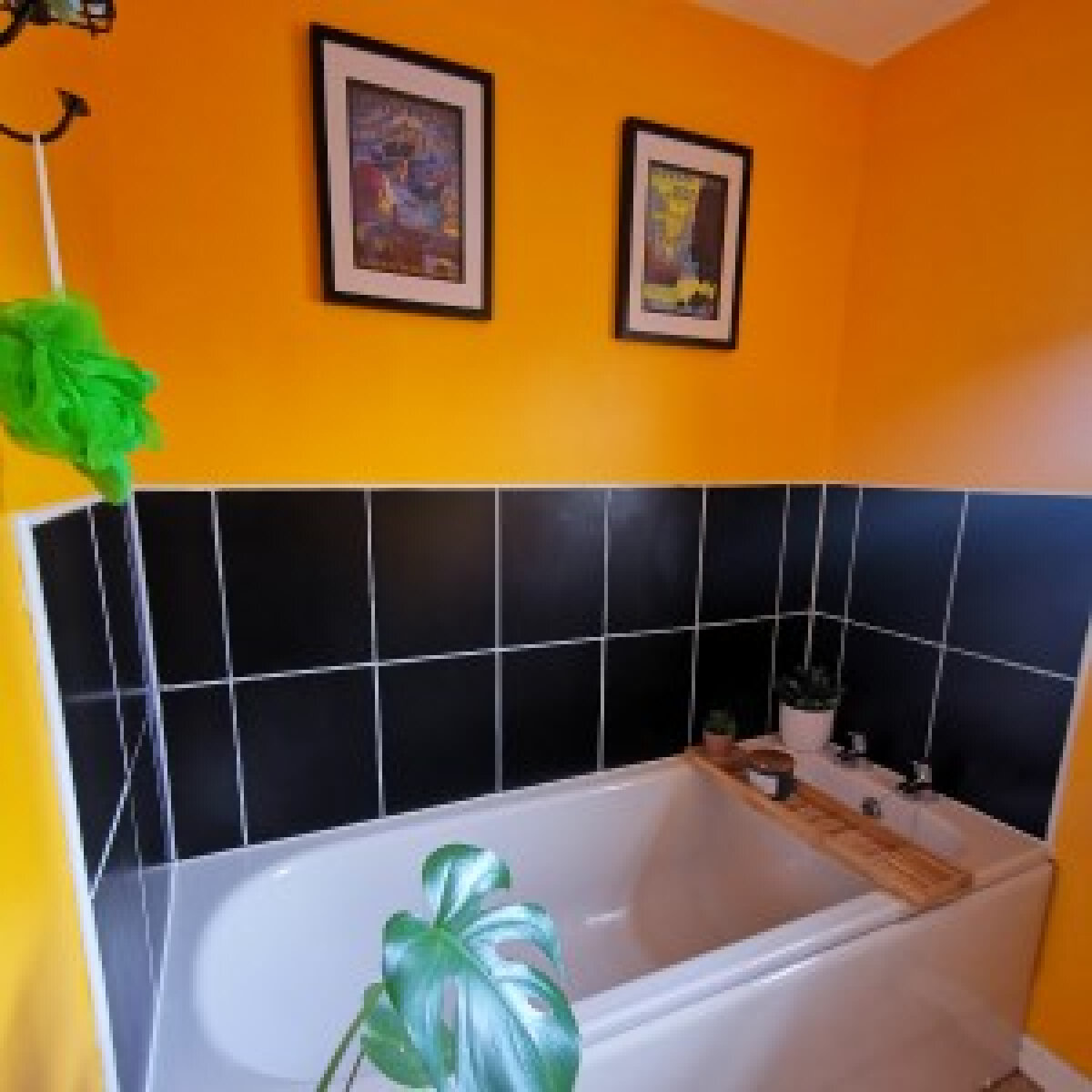 The bumblebee bathroom Mel wanted to update