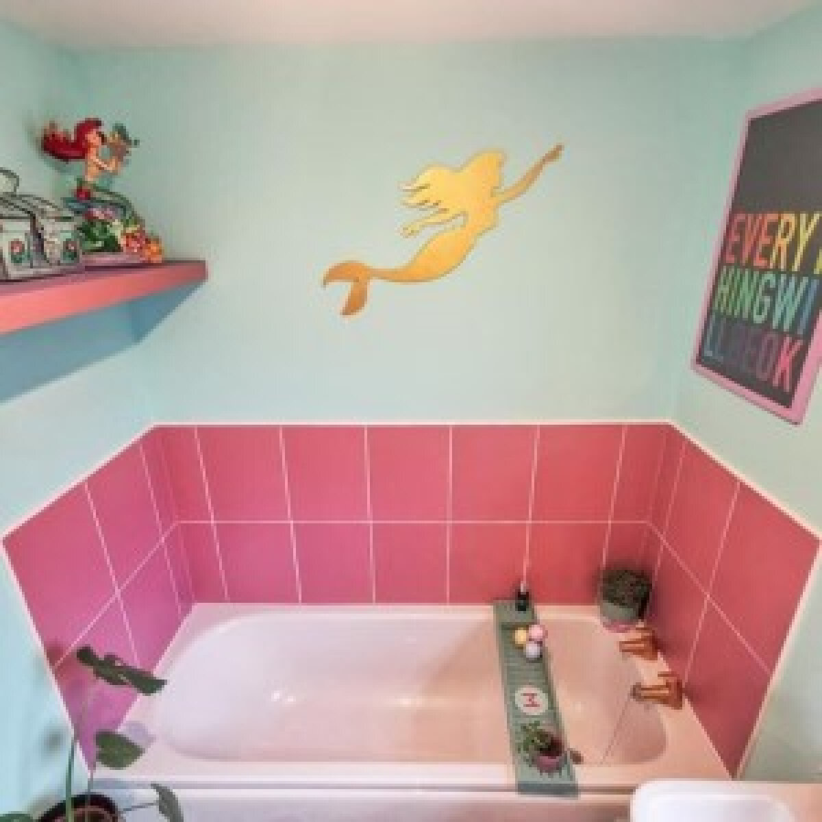 Walls painted in Dulux Peppermint Rock