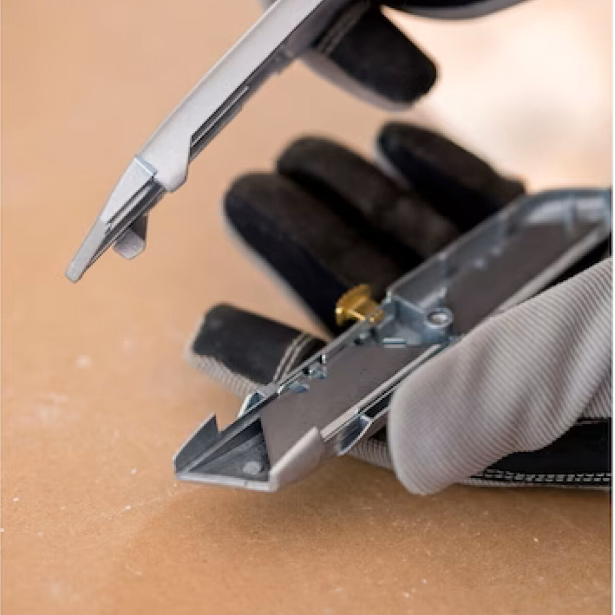 99E Retractable Blade Utility Knife