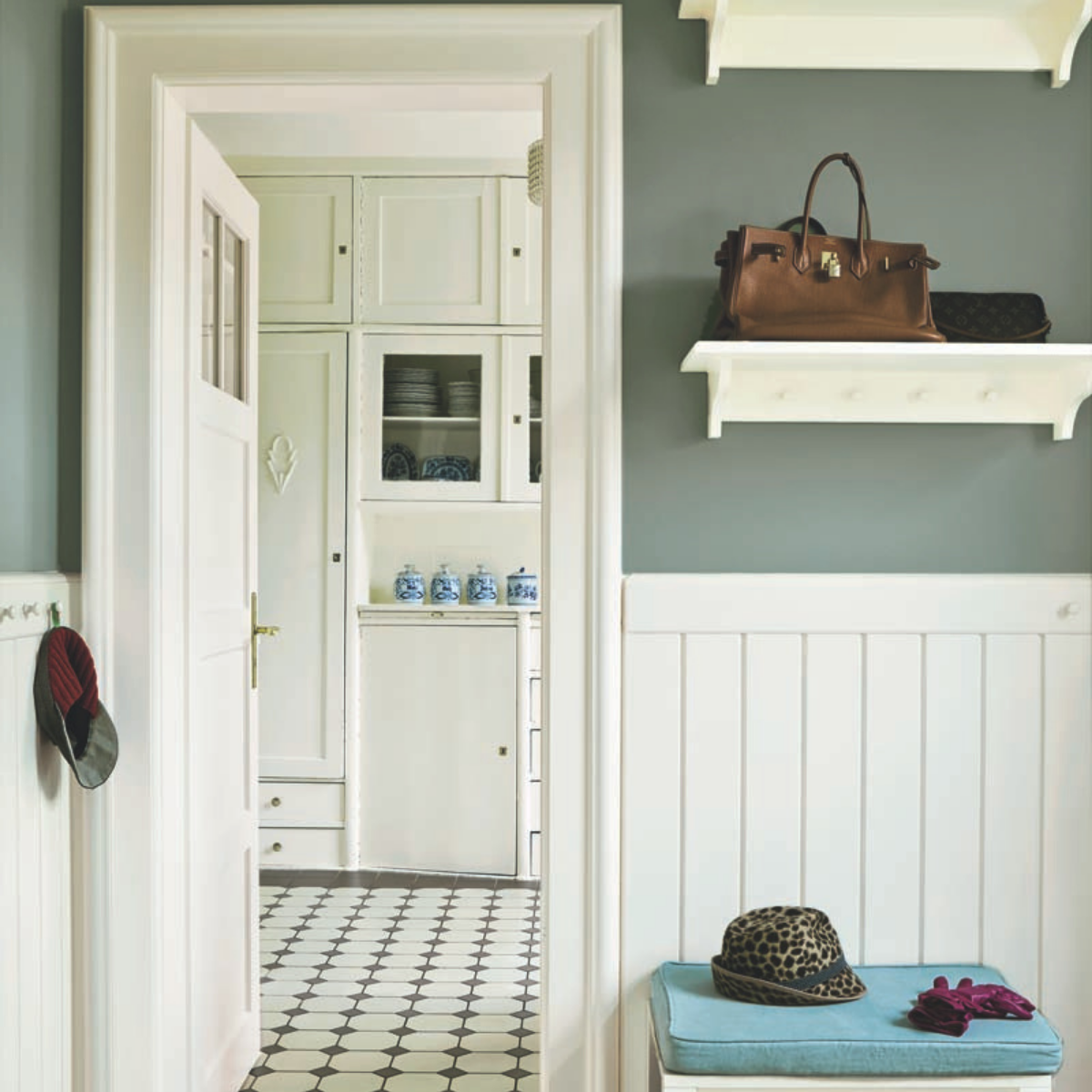 Farrow & Ball, Card Room Green 79