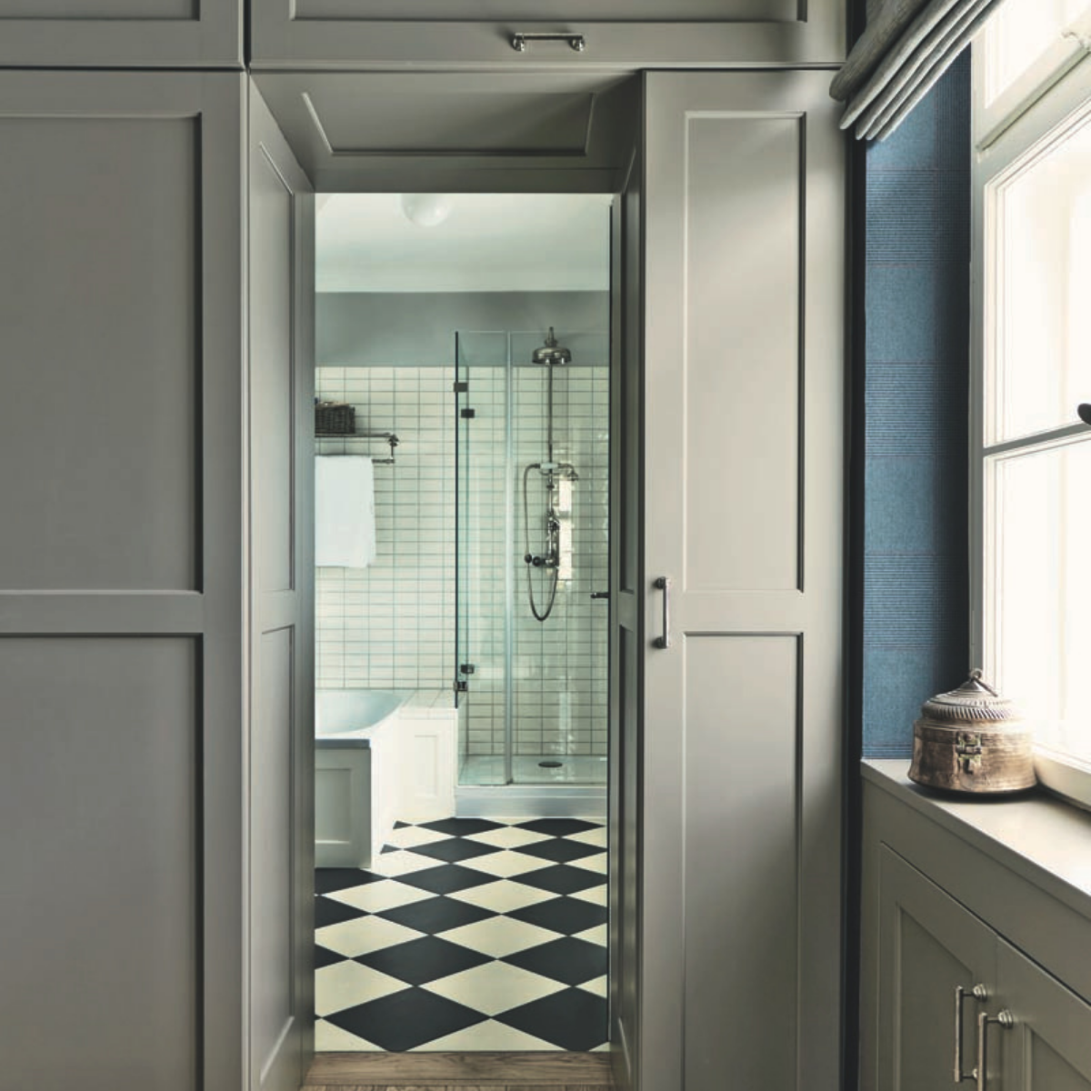 Farrow & Ball, Charleston Gray 243