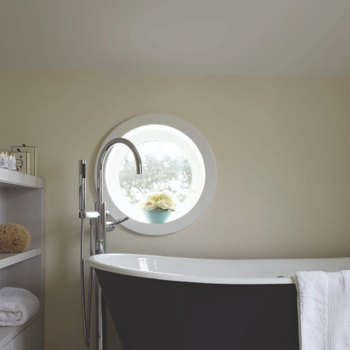Farrow & Ball, White Tie 2002