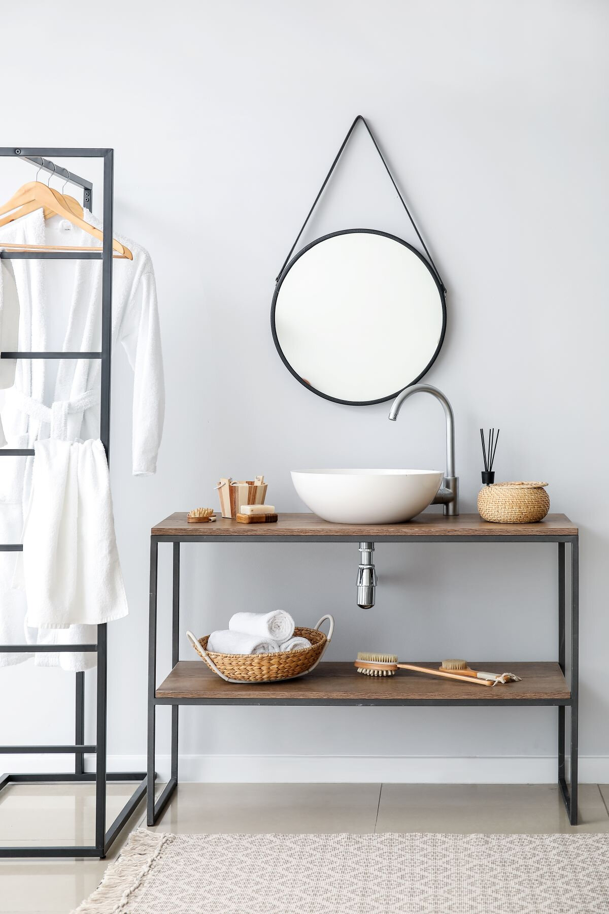 Mould’s Worst Nightmare: The Ultimate Bath & Kitchen Paint From ISOMAT!