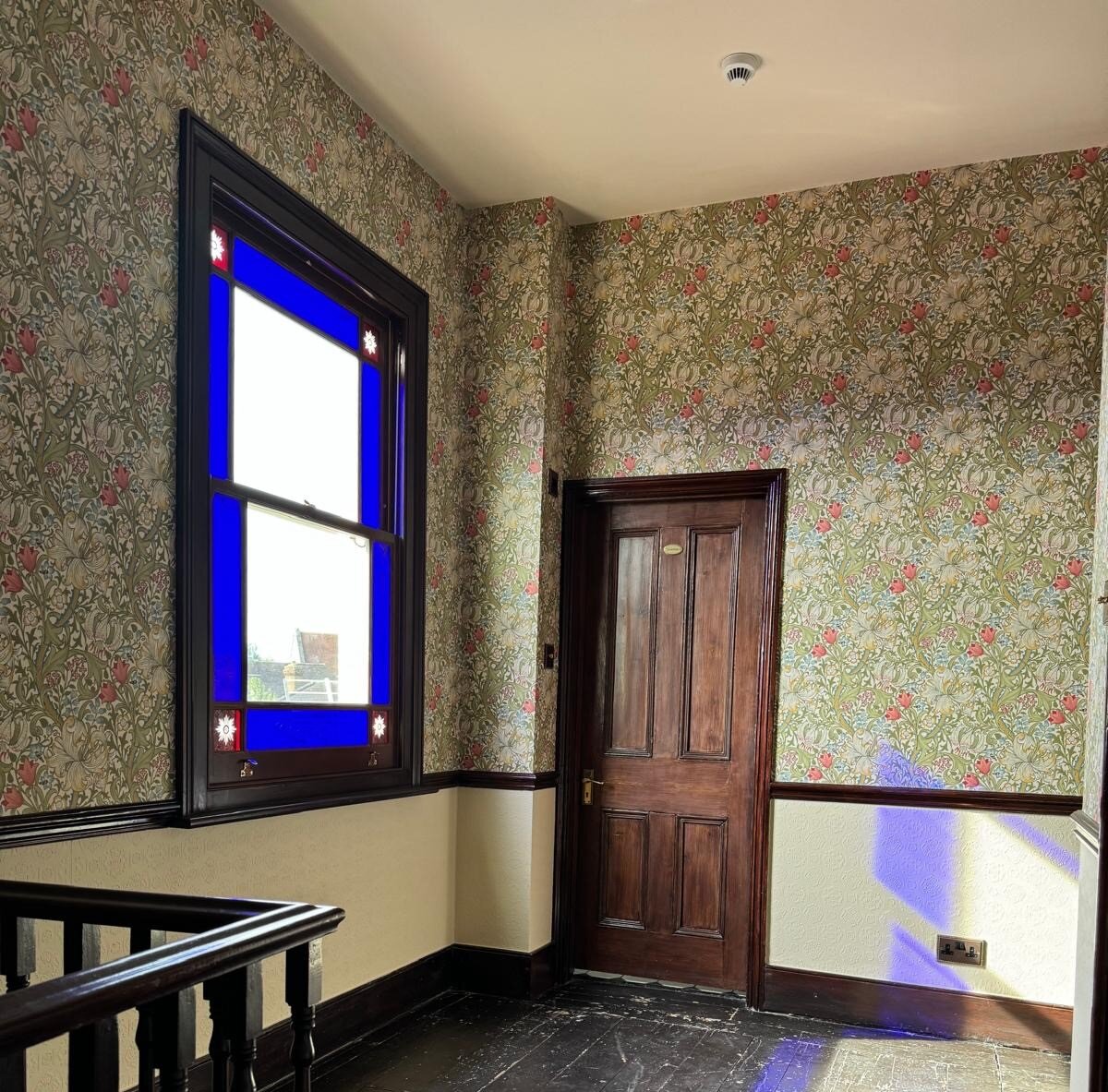 3 Ways To Decorate With Wallpaper