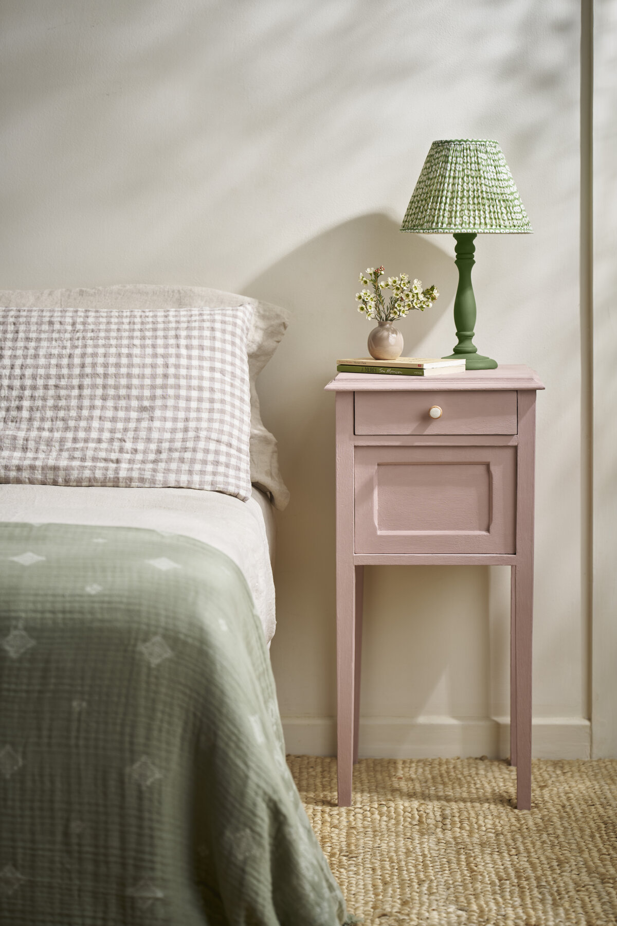 Annie Sloan Launches 5 New Chalk Paint Colours