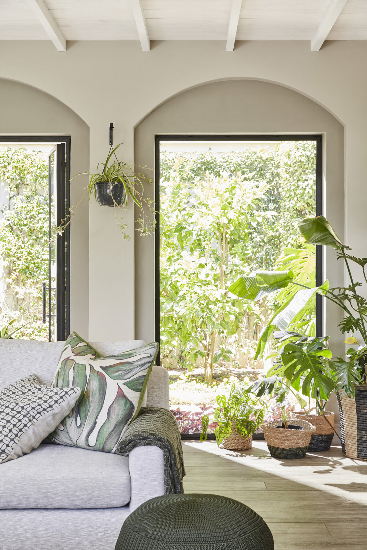 6 Colours Perfect for Your Lounge