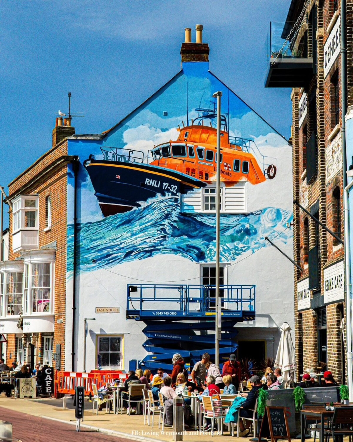 You Will Not Believe Your Eyes When You See This RNLI Mural!
