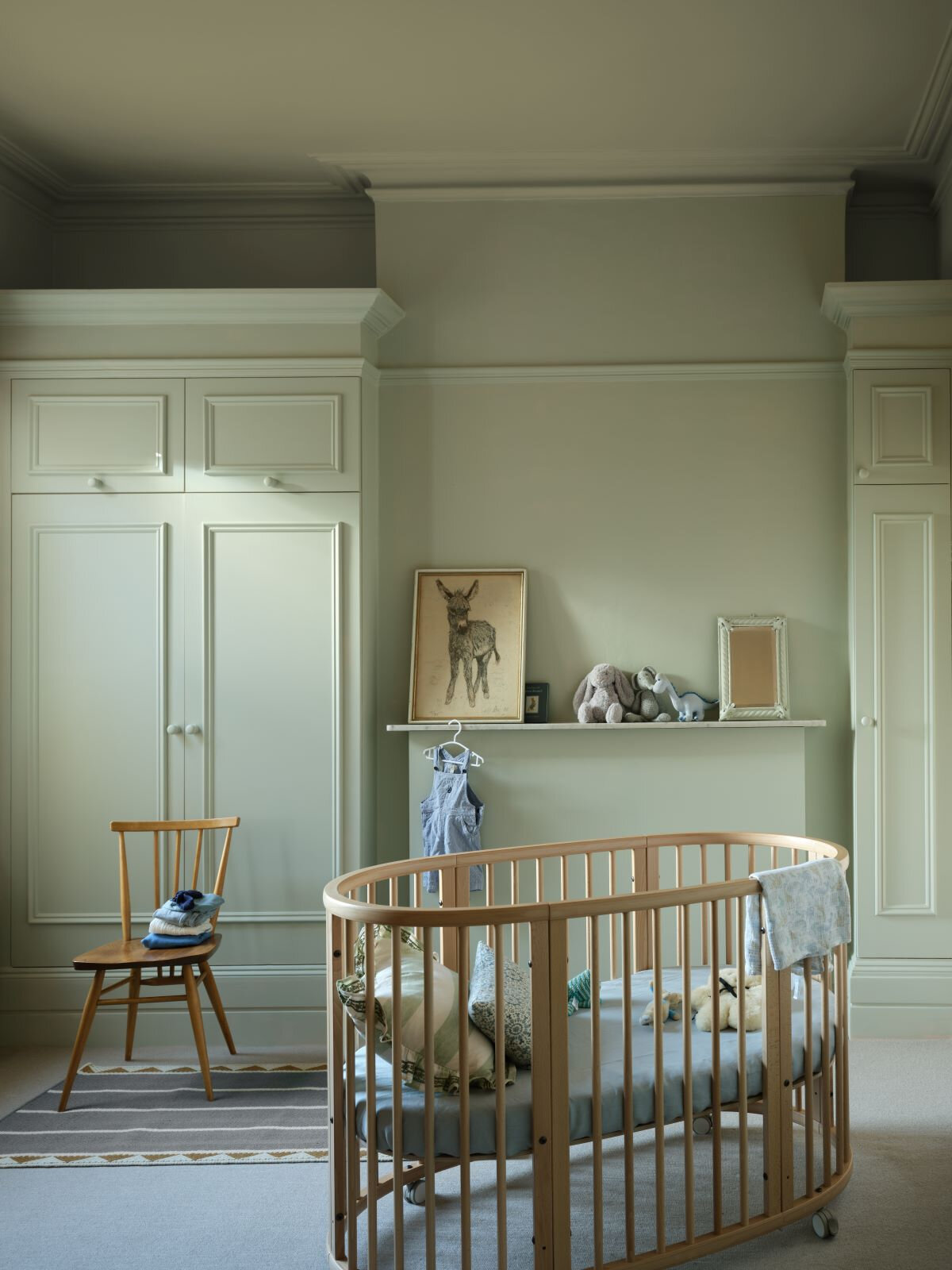 A Deep Dive into Farrow & Ball Dead Flat