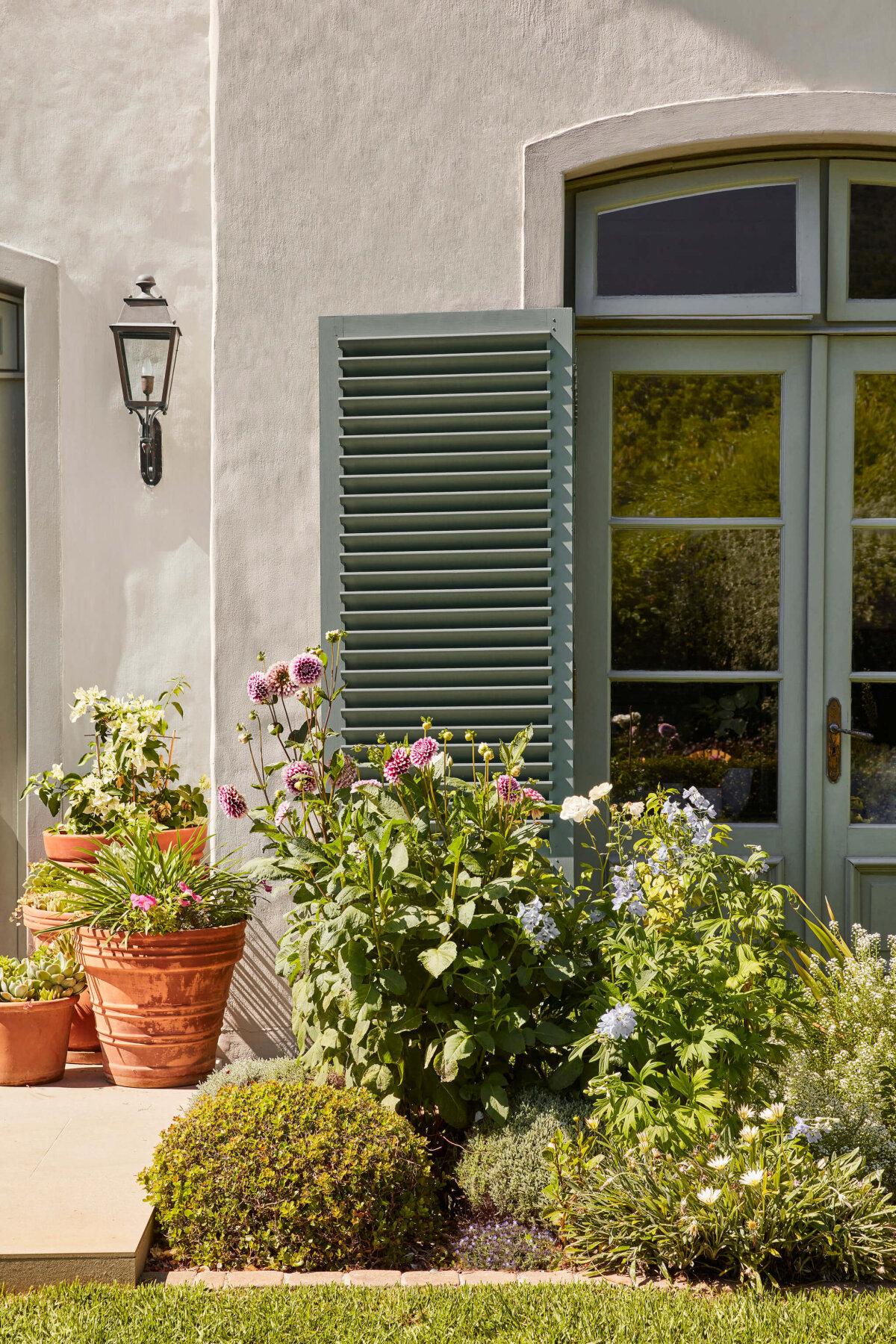 The Top 10 Paint Colours For Summer
