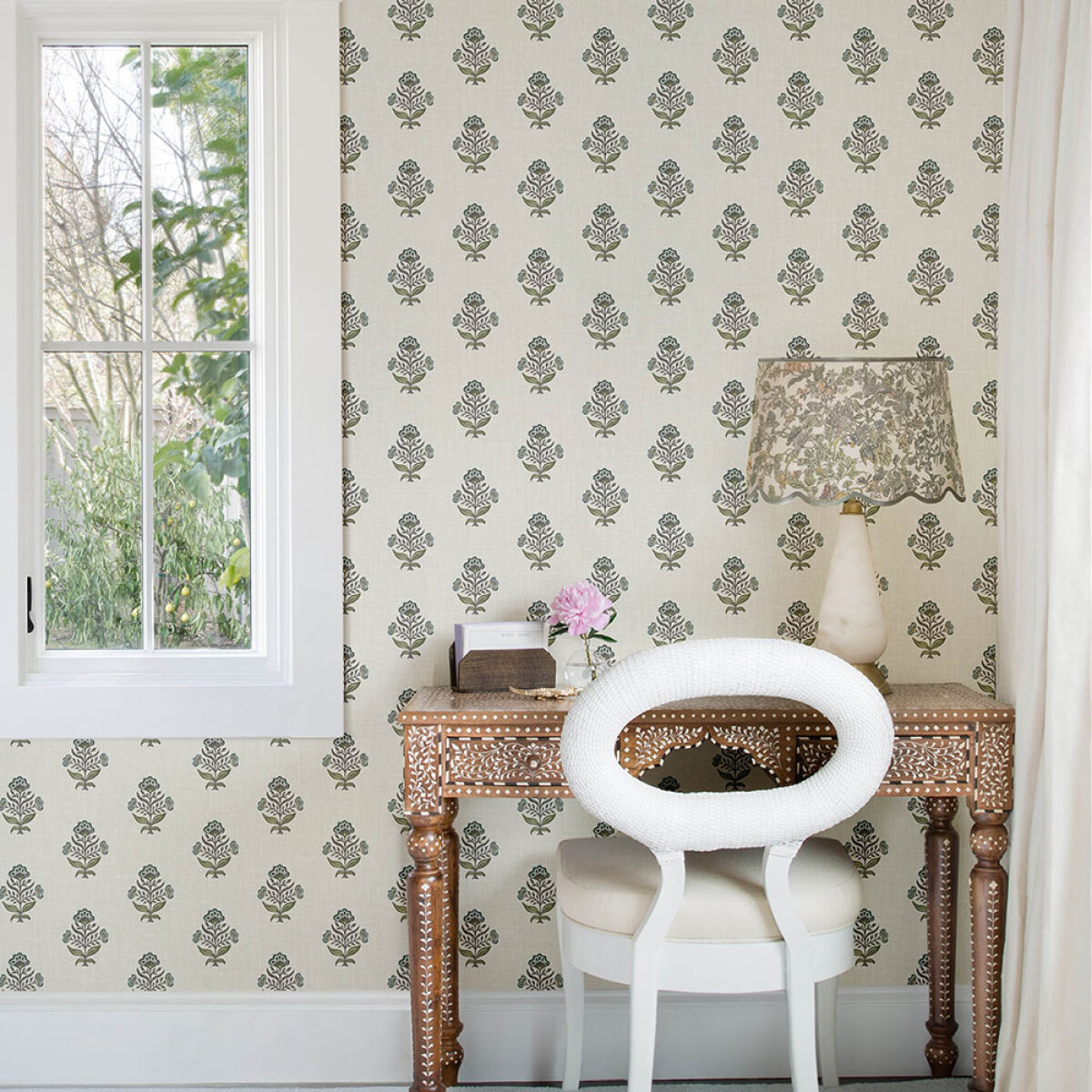 Celebrating Timeless Designs With The New Albany Chesapeake Wallpaper Collection