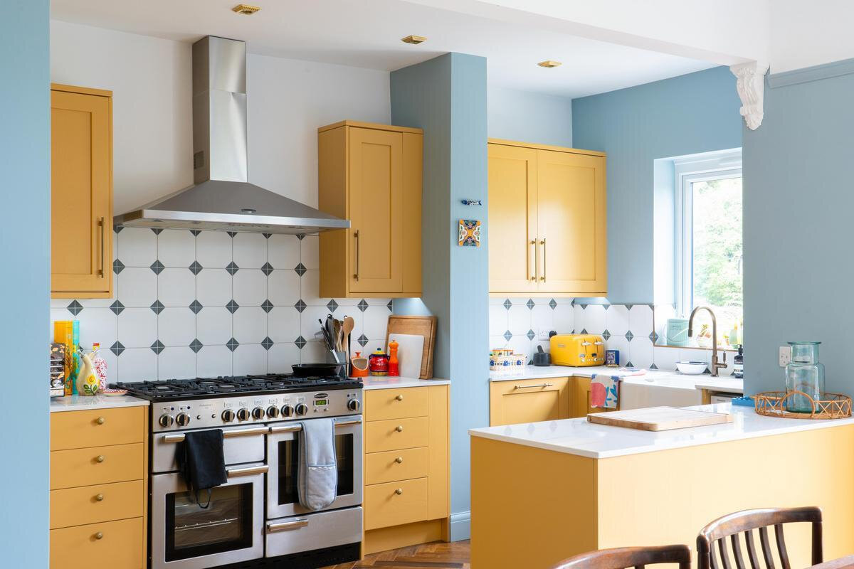 How Light Affects Paint Colours