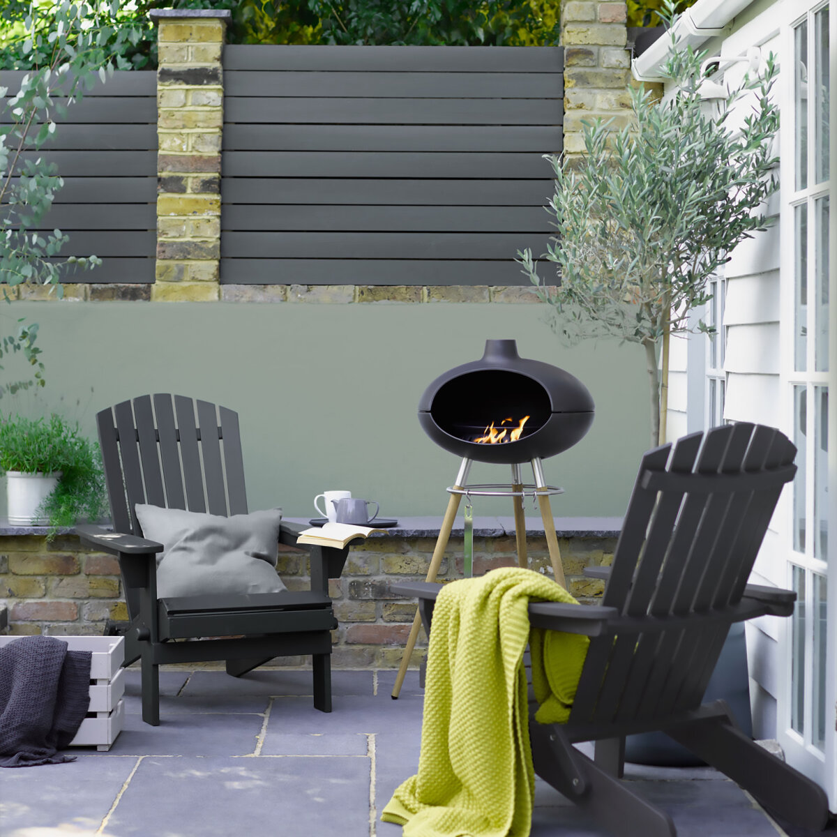 Superdec Satin Opaque Wood Protection Anthracite Lifestyle 2