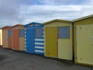 Add a splash of colour to the seaside.